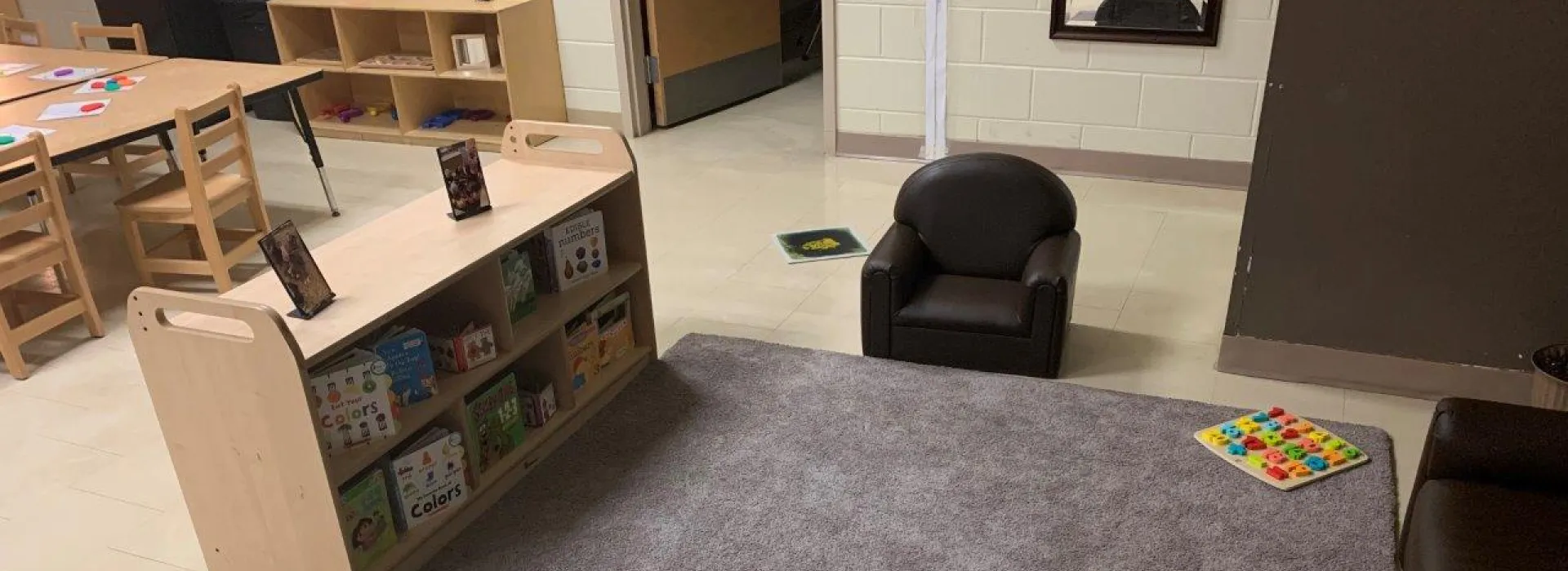 Sir John A MacDonald Room 10